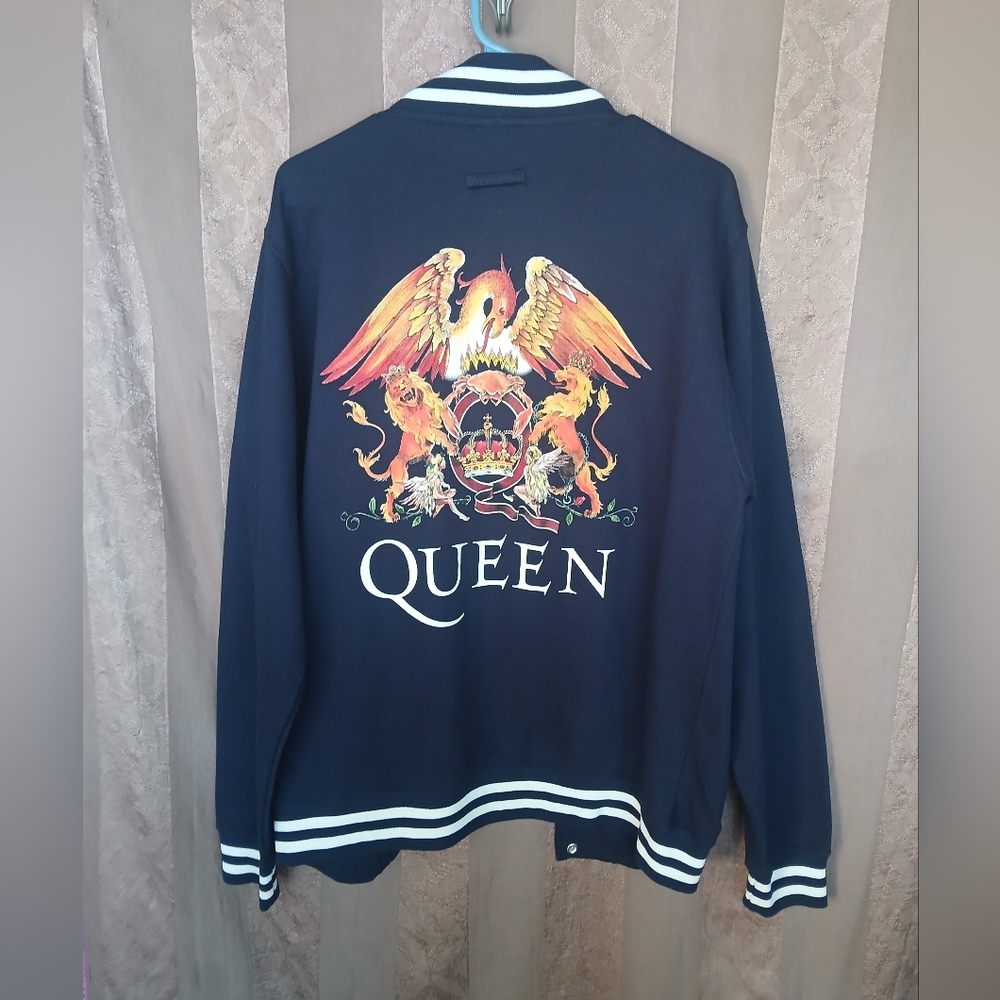💎 Queen Men's White Crest Jacket Queen Band